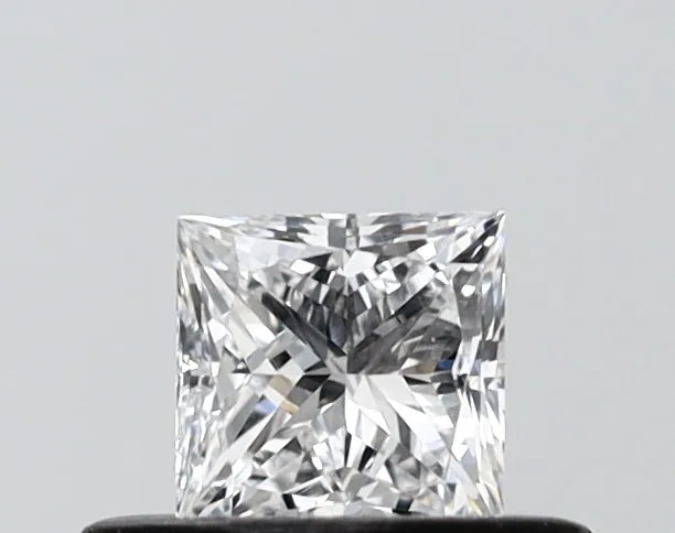0.33ct Princess Lab Grown Diamond (Colour D, Clarity VVS2, IGI Certified)